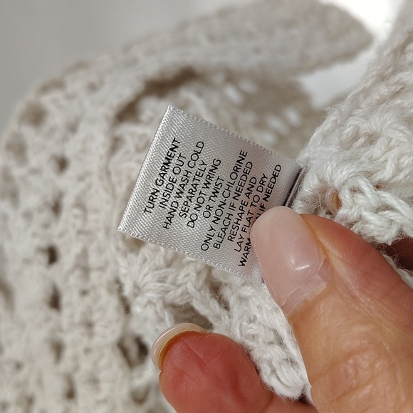 Christopher & Banks Ivory Crochet Cover Size Medium One Button Closure - Picture 5 of 6